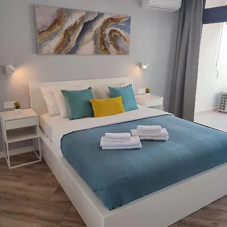 Ocean View Turquoise Apartment, Puerto Santiago *