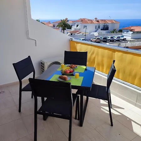 Ocean View Turquoise Apartment, Puerto Santiago *