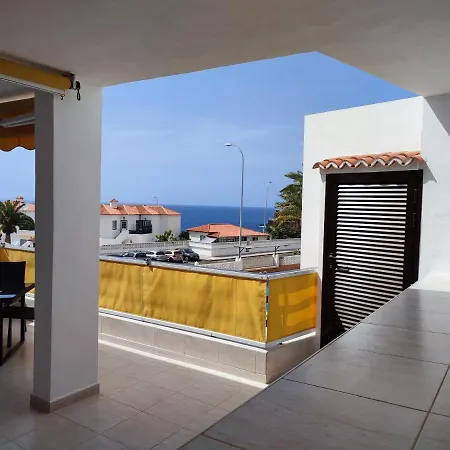 Ocean View Turquoise Apartment, Puerto Santiago *